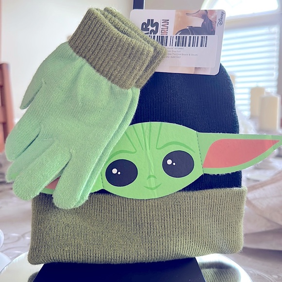 NWT! YODA Star Wars beanie & gloves! - Picture 1 of 3